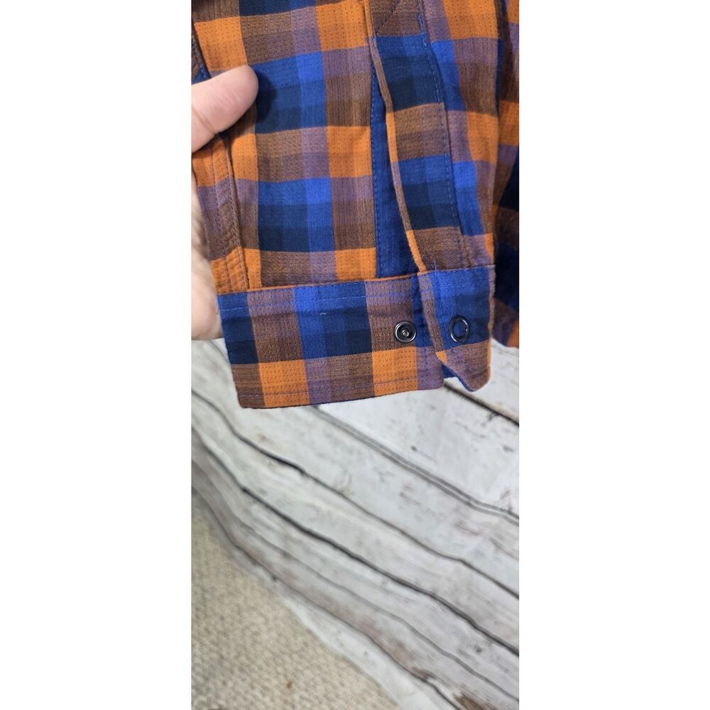 Mountain Hardware Mens reversible thick Plaid Button Up Shirt Size Large - Picture 7 of 7